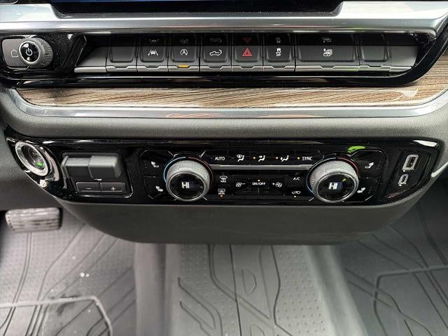 2023 Chevrolet Silverado 1500 Double Cab Standard Box 4-Wheel Drive LT 1LT