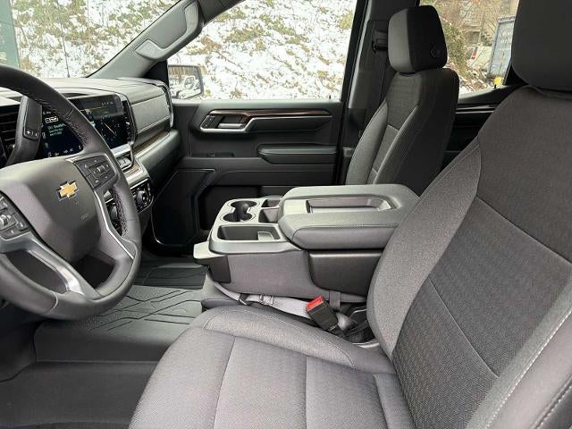 2023 Chevrolet Silverado 1500 Double Cab Standard Box 4-Wheel Drive LT 1LT