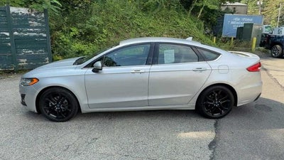 2019 Ford Fusion SE FWD