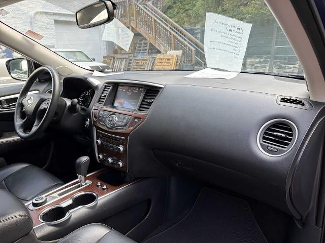 2017 Nissan Pathfinder 4x4 Platinum