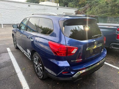 2017 Nissan Pathfinder 4x4 Platinum
