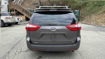 2015 Toyota Sienna 5dr 8-Pass Van LE FWD (Natl)