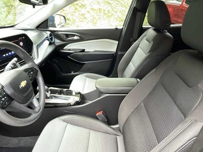 2024 Chevrolet Trax FWD 4dr LT