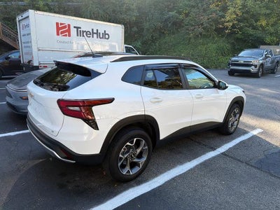 2025 Chevrolet Trax FWD 4dr LT