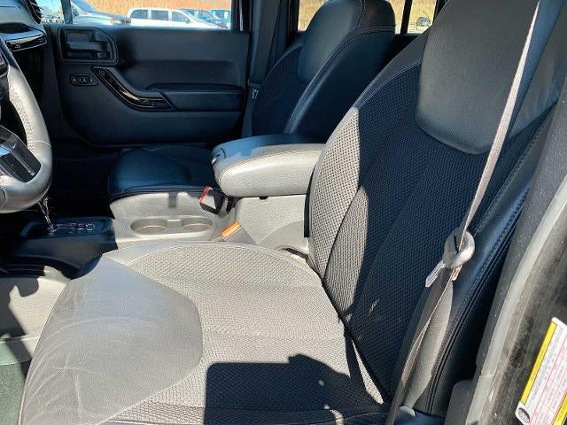 2017 Jeep Wrangler Unlimited Winter 4x4 *Ltd Avail*