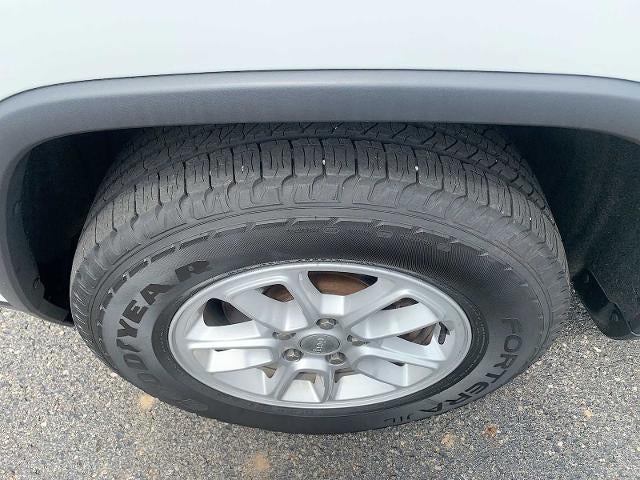 2019 Jeep Grand Cherokee Laredo E 4x4