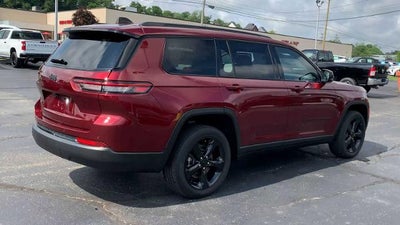 2023 Jeep Grand Cherokee L Laredo 4x4