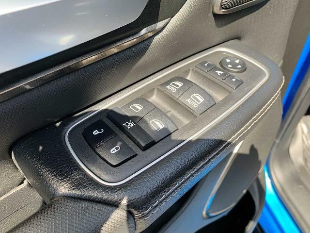 2022 RAM 1500 Rebel 4x4 Crew Cab 5'7" Box