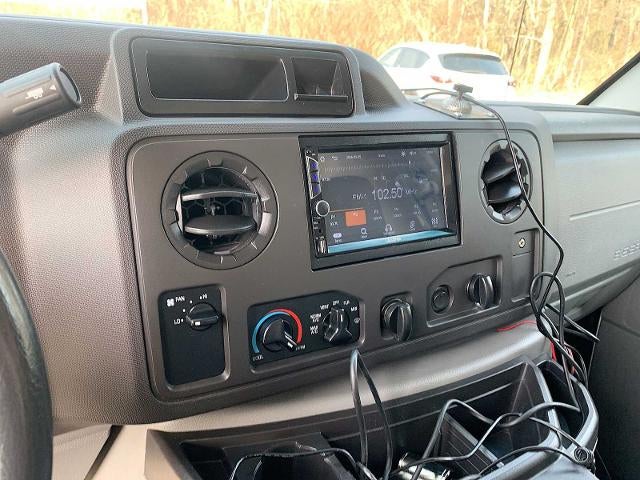 2017 Ford E-Series Cutaway E-450 DRW 158" WB