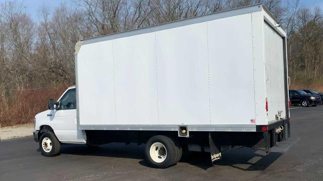 2017 Ford E-Series Cutaway E-450 DRW 158" WB