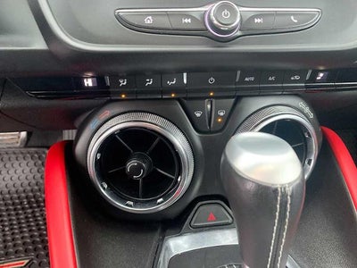 2022 Chevrolet Camaro 2dr Coupe LT1