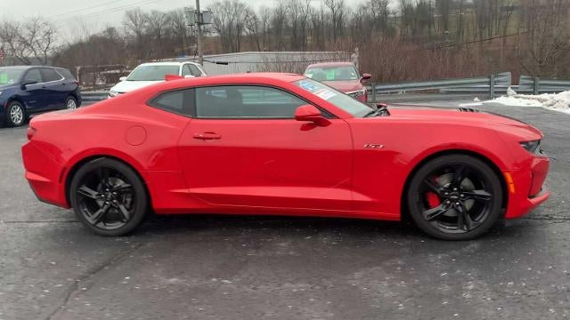 2022 Chevrolet Camaro 2dr Coupe LT1
