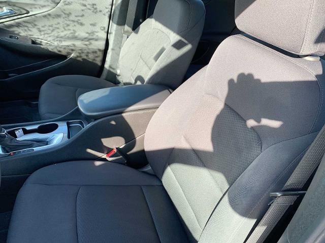 2022 Chevrolet Malibu 4dr Sdn LS w/1LS