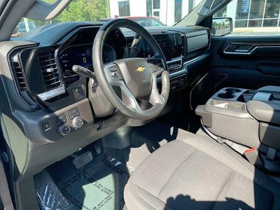 2023 Chevrolet Silverado 1500 Crew Cab Short Box 4-Wheel Drive LT 2FL
