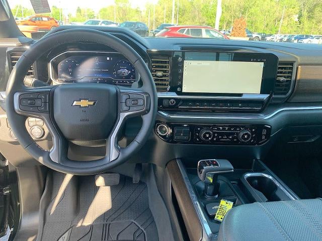 2023 Chevrolet Silverado 1500 Crew Cab Short Box 4-Wheel Drive High Country