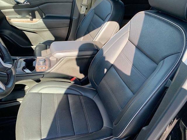 2023 GMC Acadia AWD Denali