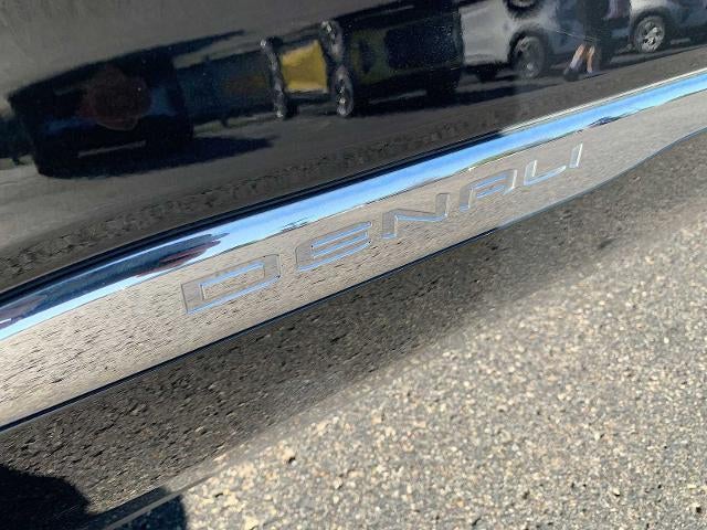 2023 GMC Acadia AWD Denali