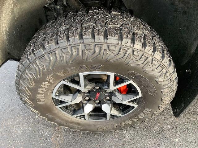 2024 GMC Canyon Crew Cab Short Box 4-Wheel Drive AT4X