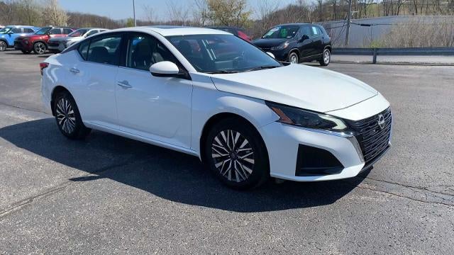2024 Nissan Altima 2.5 SV AWD Sedan