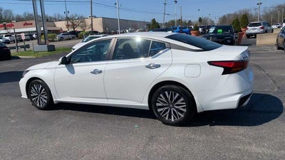 2024 Nissan Altima 2.5 SV AWD Sedan