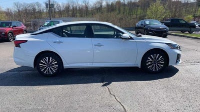 2024 Nissan Altima 2.5 SV AWD Sedan
