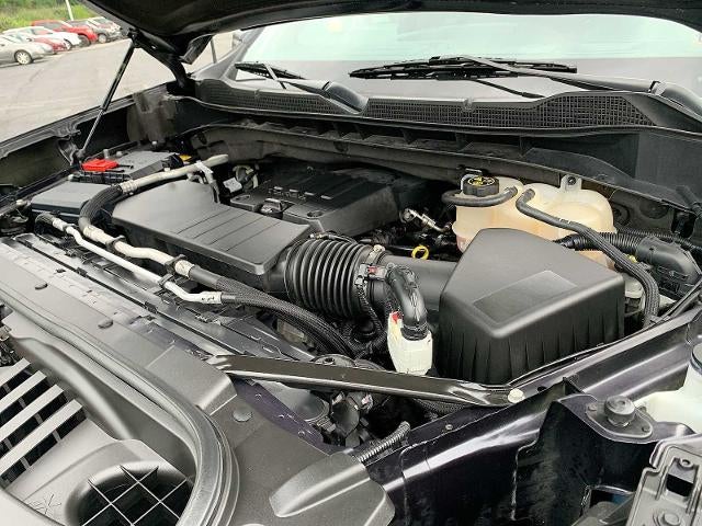 2023 Chevrolet Silverado 1500 Crew Cab Short Box 4-Wheel Drive Custom Trail Boss