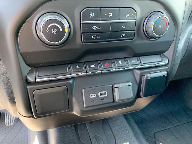 2021 Chevrolet Silverado 1500 Crew Cab Short Box 4-Wheel Drive Custom
