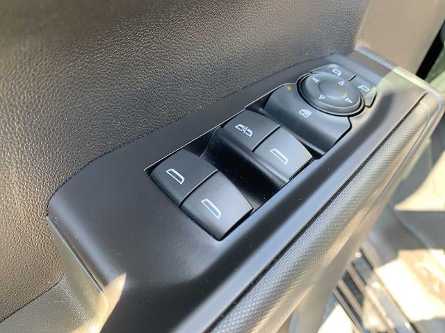 2021 Chevrolet Silverado 1500 Crew Cab Short Box 4-Wheel Drive Custom