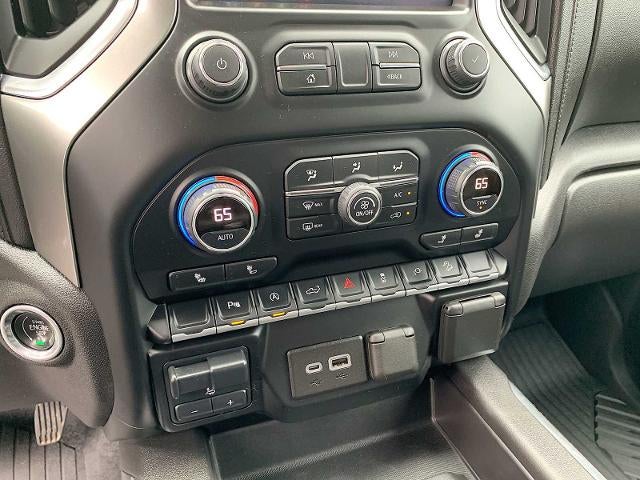 2021 Chevrolet Silverado 1500 Crew Cab Short Box 4-Wheel Drive LT Trail Boss Midnight Edition