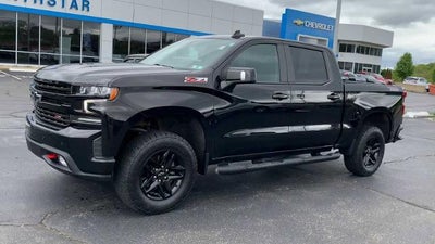 2021 Chevrolet Silverado 1500 Crew Cab Short Box 4-Wheel Drive LT Trail Boss Midnight Edition