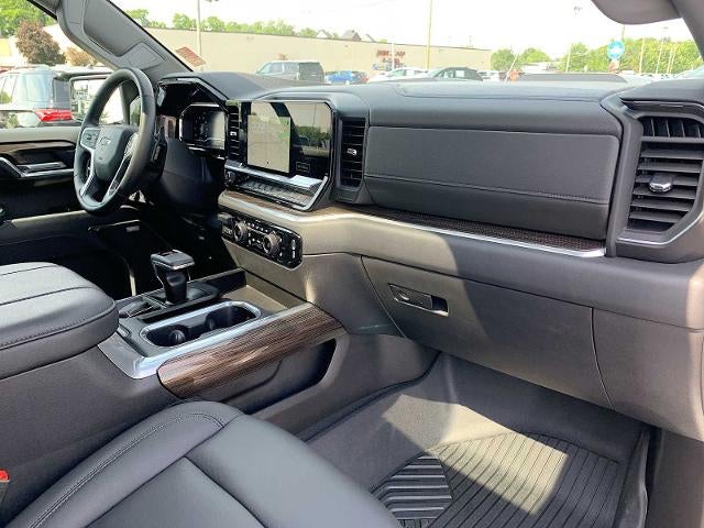 2025 Chevrolet Silverado 1500 Crew Cab Short Box 4-Wheel Drive LT Trail Boss