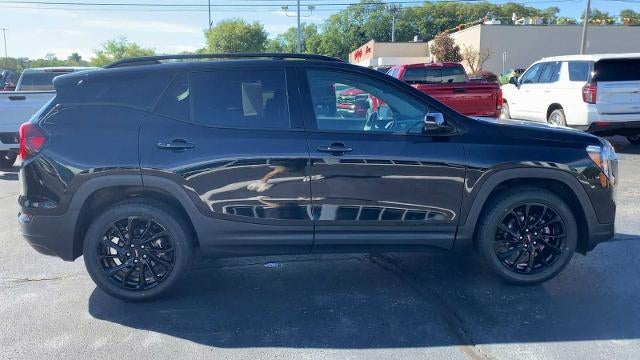 2023 GMC Terrain SLT - Photo 9