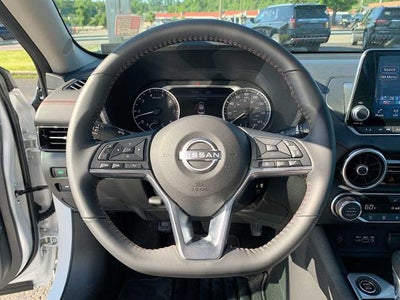 2024 Nissan Sentra SR CVT