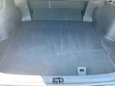 2019 Toyota Camry LE Auto (SE)