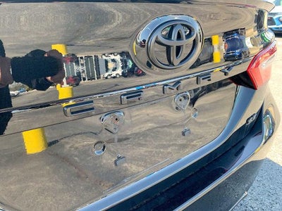 2019 Toyota Camry LE Auto (SE)