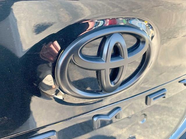 2019 Toyota Camry LE Auto (SE)