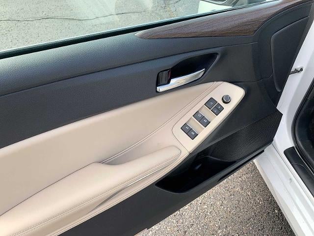 2021 Toyota Avalon XLE AWD (SE)