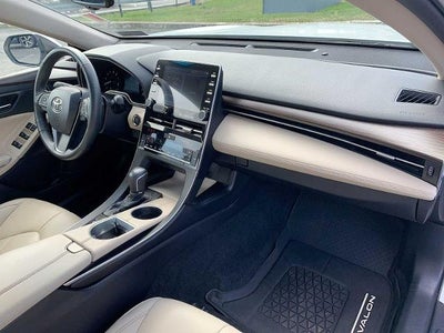 2021 Toyota Avalon XLE AWD (SE)