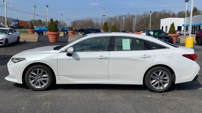 2021 Toyota Avalon XLE AWD (SE)
