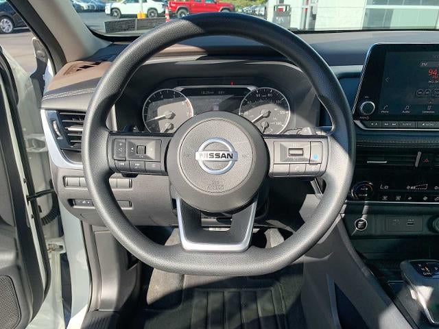 2021 Nissan Rogue SV - Photo 11