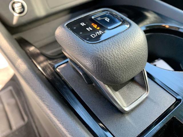 2021 Nissan Rogue SV - Photo 15