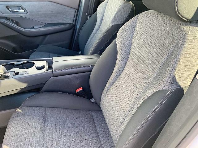 2021 Nissan Rogue SV - Photo 18