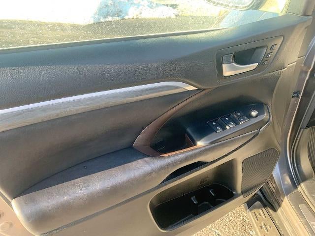 2017 Toyota Highlander Limited V6 AWD (Natl)