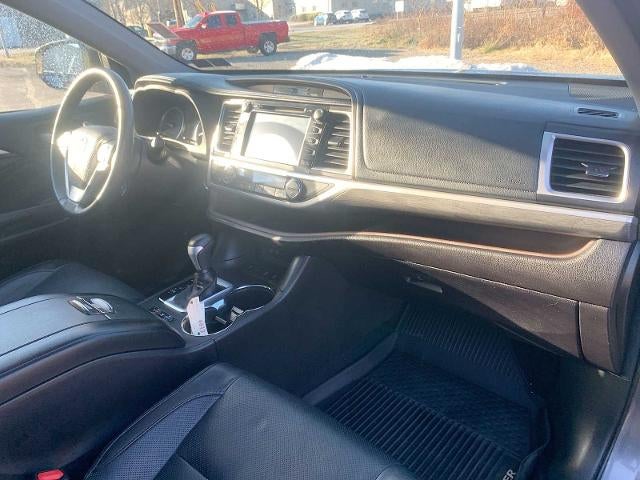 2017 Toyota Highlander Limited V6 AWD (Natl)