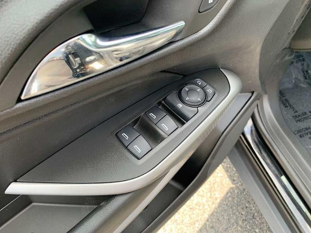 2024 Chevrolet Trax FWD 4dr LS