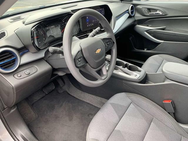 2025 Chevrolet Trax FWD 4dr LS