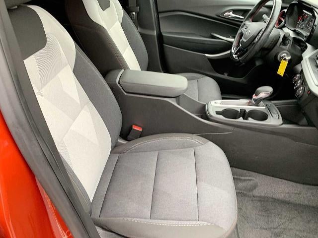2024 Chevrolet Trax RS - Photo 24