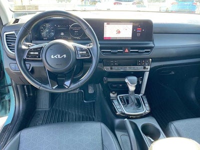 2024 Kia Seltos EX IVT AWD
