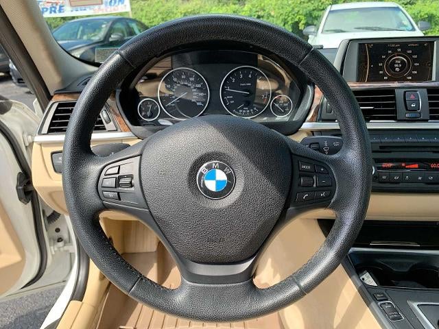 2014 BMW 320i Sedan