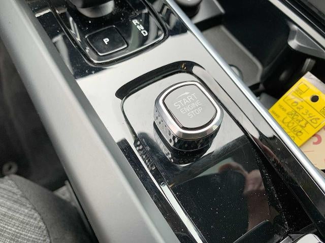 2023 Volvo XC60 B5 AWD Core